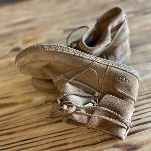 Ugg Reid Booties Size 7 Women’s 1019129 Boots Suede